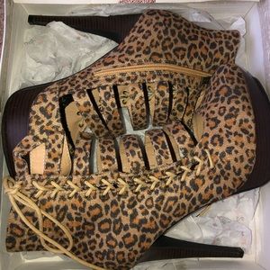 Women Cheetah Print heels